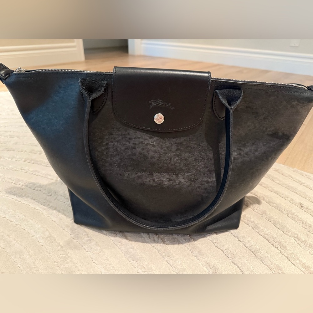 Longchamp Classic Leather Black Tote